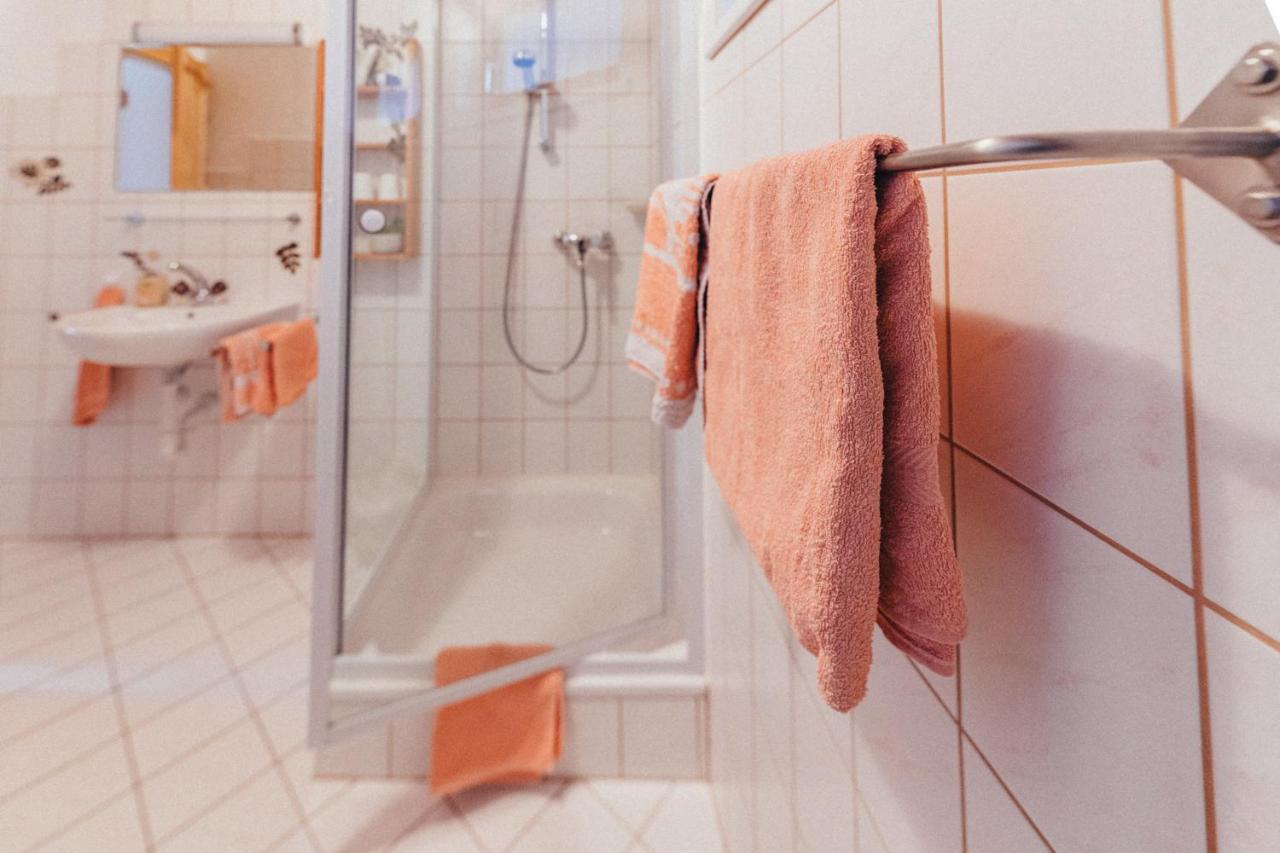 Haus Netzer Apartment Bartholomaeberg Luaran gambar